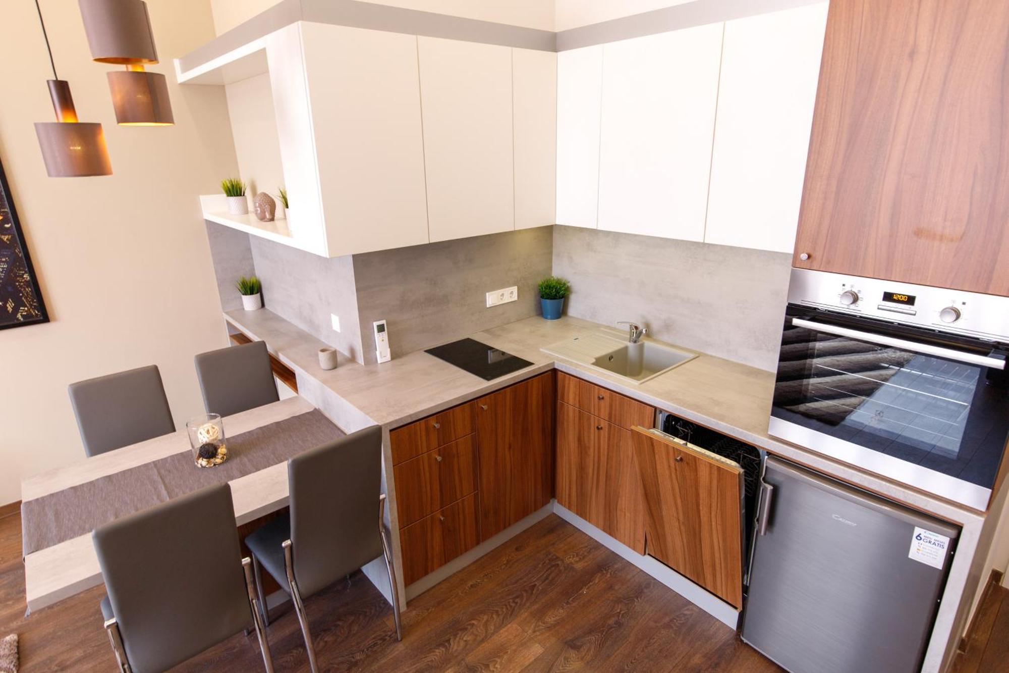 Central City Apt In The Jewish Quarter With Free Parking ブダペスト エクステリア 写真